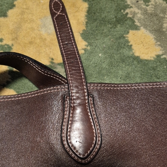 Stylish Brown Leather Shoulder Bag - Picture 12 of 12
